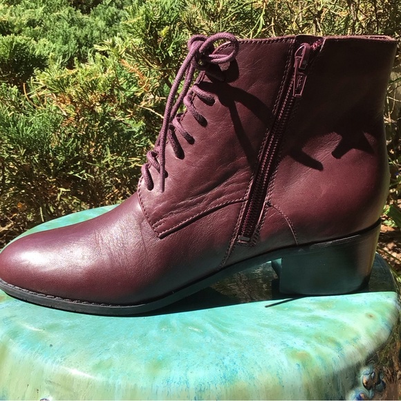 ISSACMIZRAHILIVE! (7.5) WOMEN’S Leather Lace-up ankle boots Burgundy. Pre-owned - Picture 5 of 6